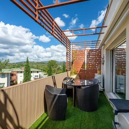 Natura Parc Toit Terrasse * Frejus